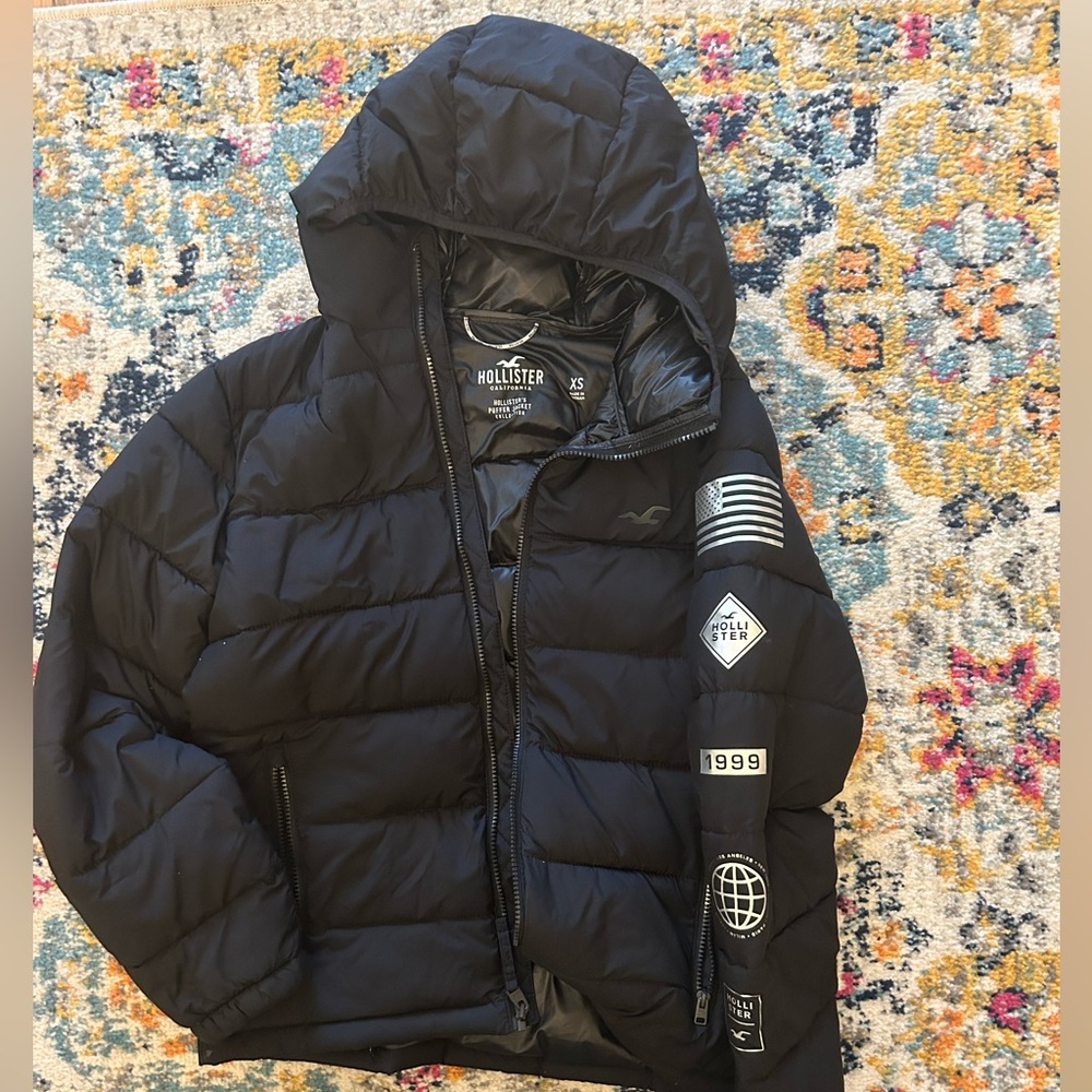Hollister Women’s Puffer Coat